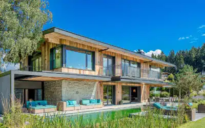 Natürliche Eleganz trifft moderne Technologie: Die Magie der Holz Alu Fenster