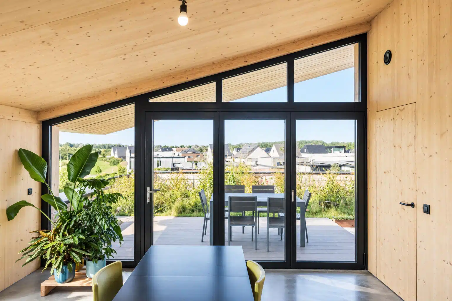 Fenster nach Maß ermöglichen individuelle Fenstergrößen und passen sich jeder Architektur optimal an.